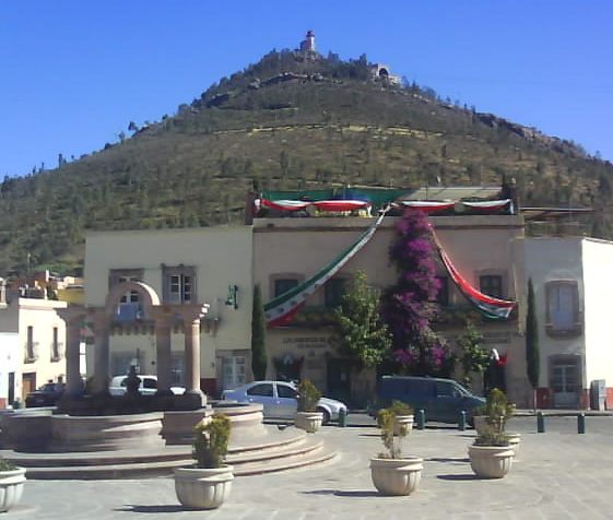 059 Zacatecas Plaza La Bufa 7th Nov 2010.jpg